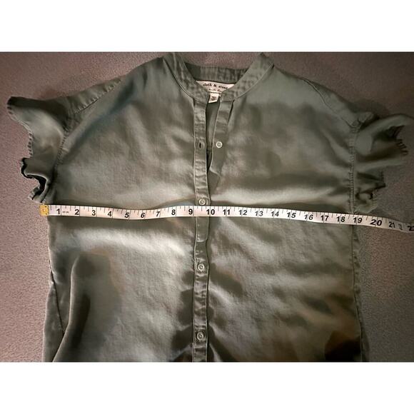 Cloth & Stone | Size: XSmall | Flutter Sleeve button‎ front blouse - Picture 3 of 12